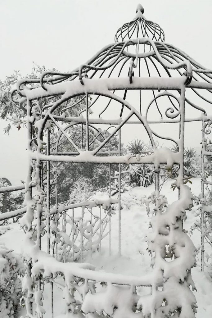 neve gazebo in ferro